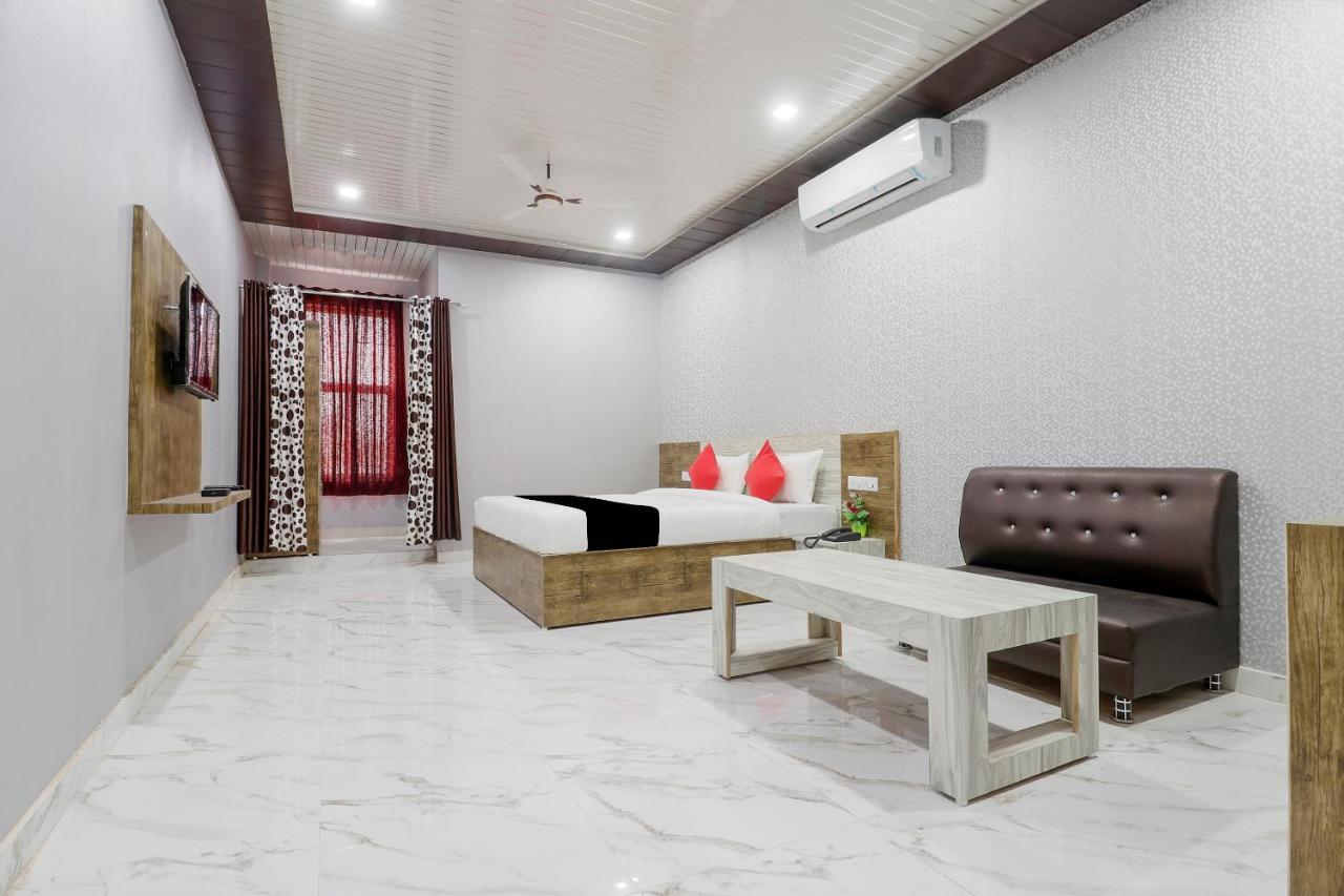 Capital O 63158 Hotel Om Sai Ram Chhatarpur Ngoại thất bức ảnh