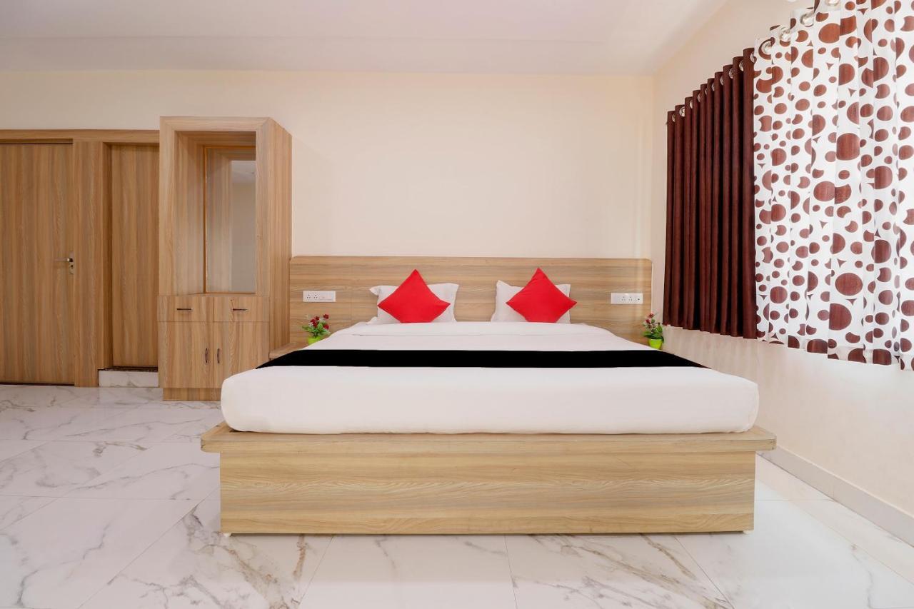 Capital O 63158 Hotel Om Sai Ram Chhatarpur Ngoại thất bức ảnh
