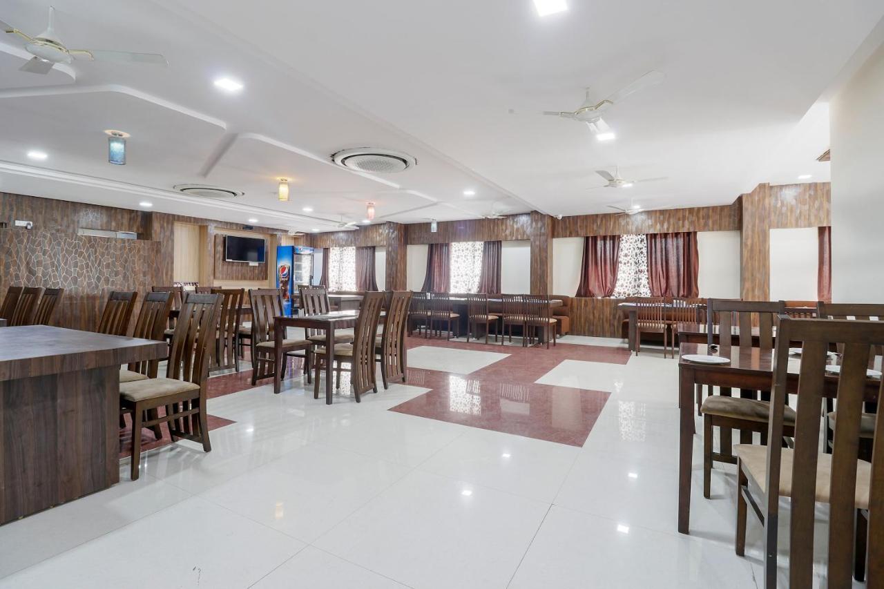 Capital O 63158 Hotel Om Sai Ram Chhatarpur Ngoại thất bức ảnh